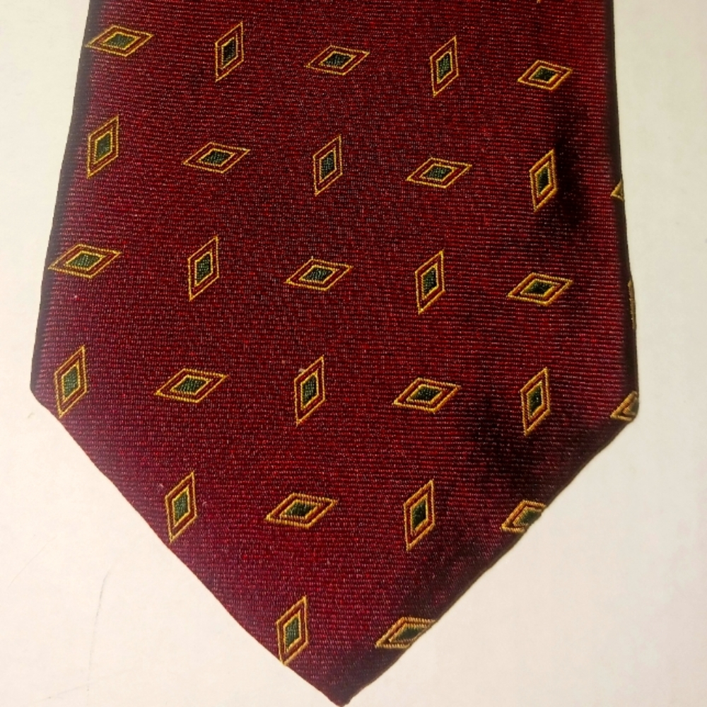 Lauren Ralph Lauren Red Silk Necktie Geometric Designs